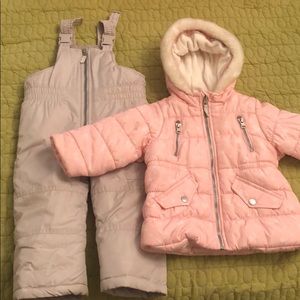 Carter’s 2 piece snowsuit
